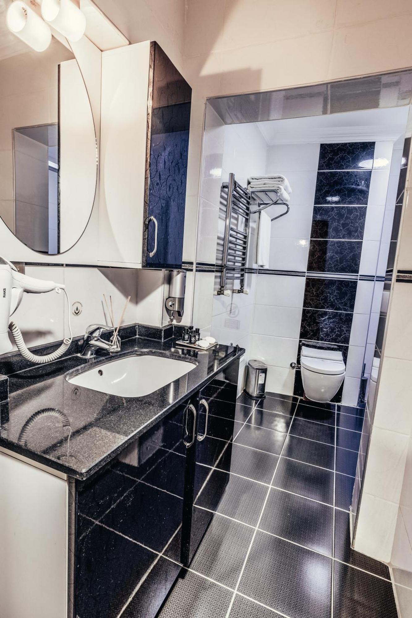 Olive Garden Suite Hotel Istanboel Buitenkant foto